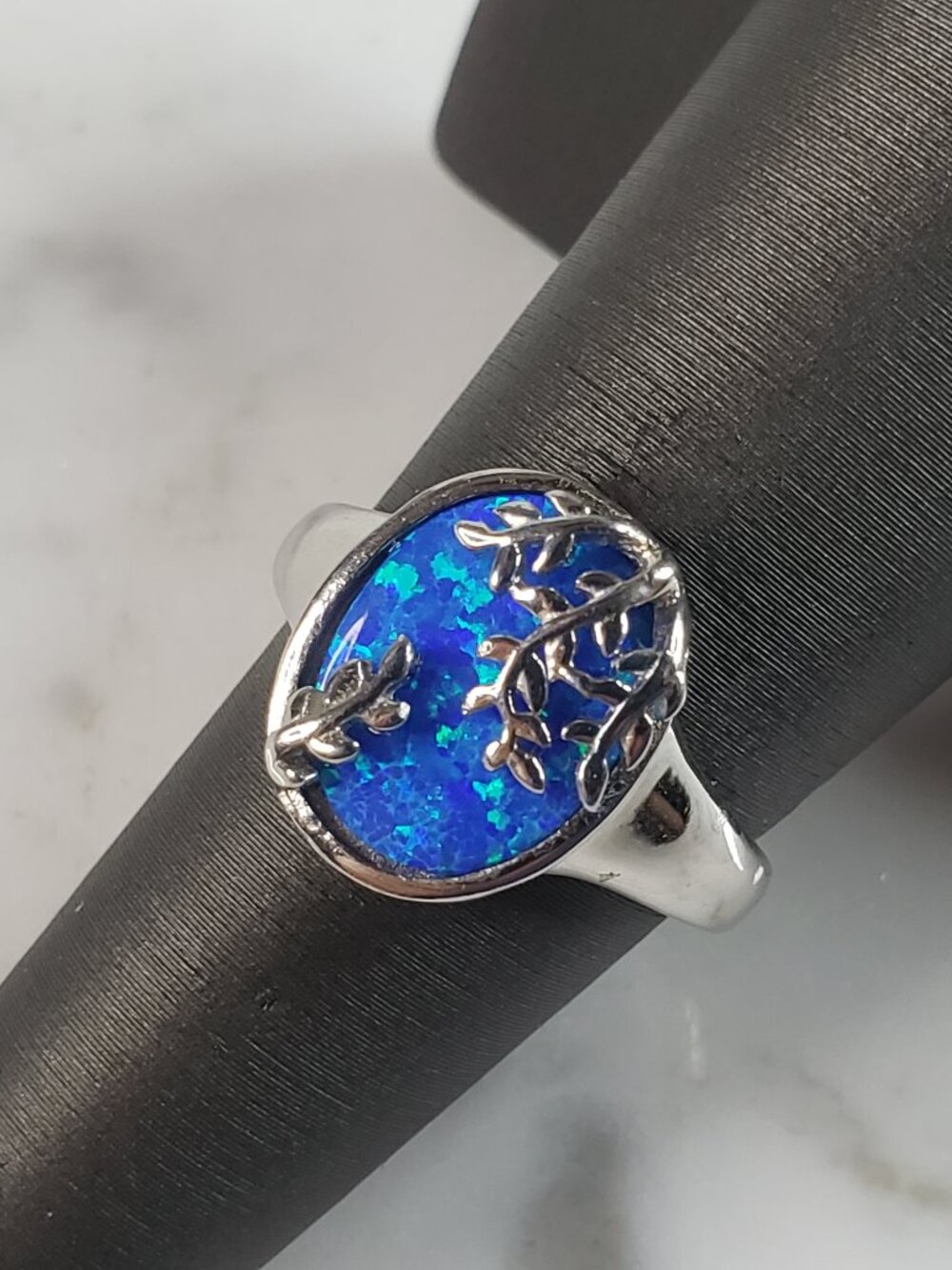 Womens Sterling Silver Modernist Blue Opal Ring 4.8g E1422
